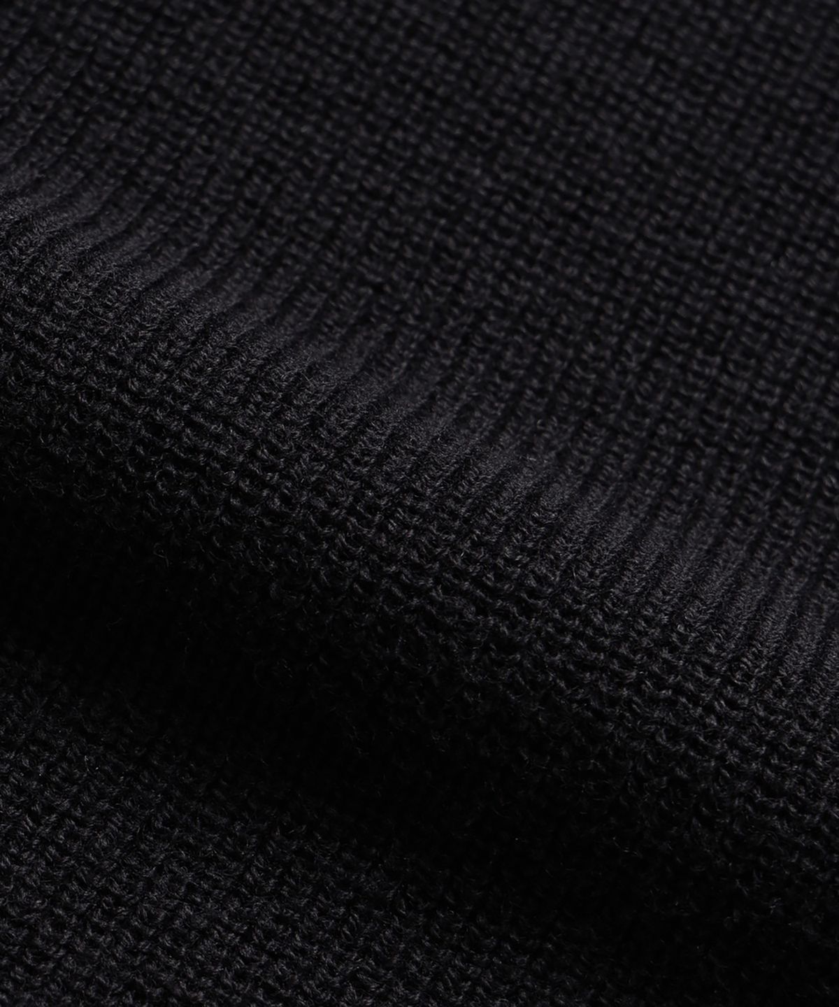 테일던(TAILDERN) Leon Round Cotton wool Sweater Black