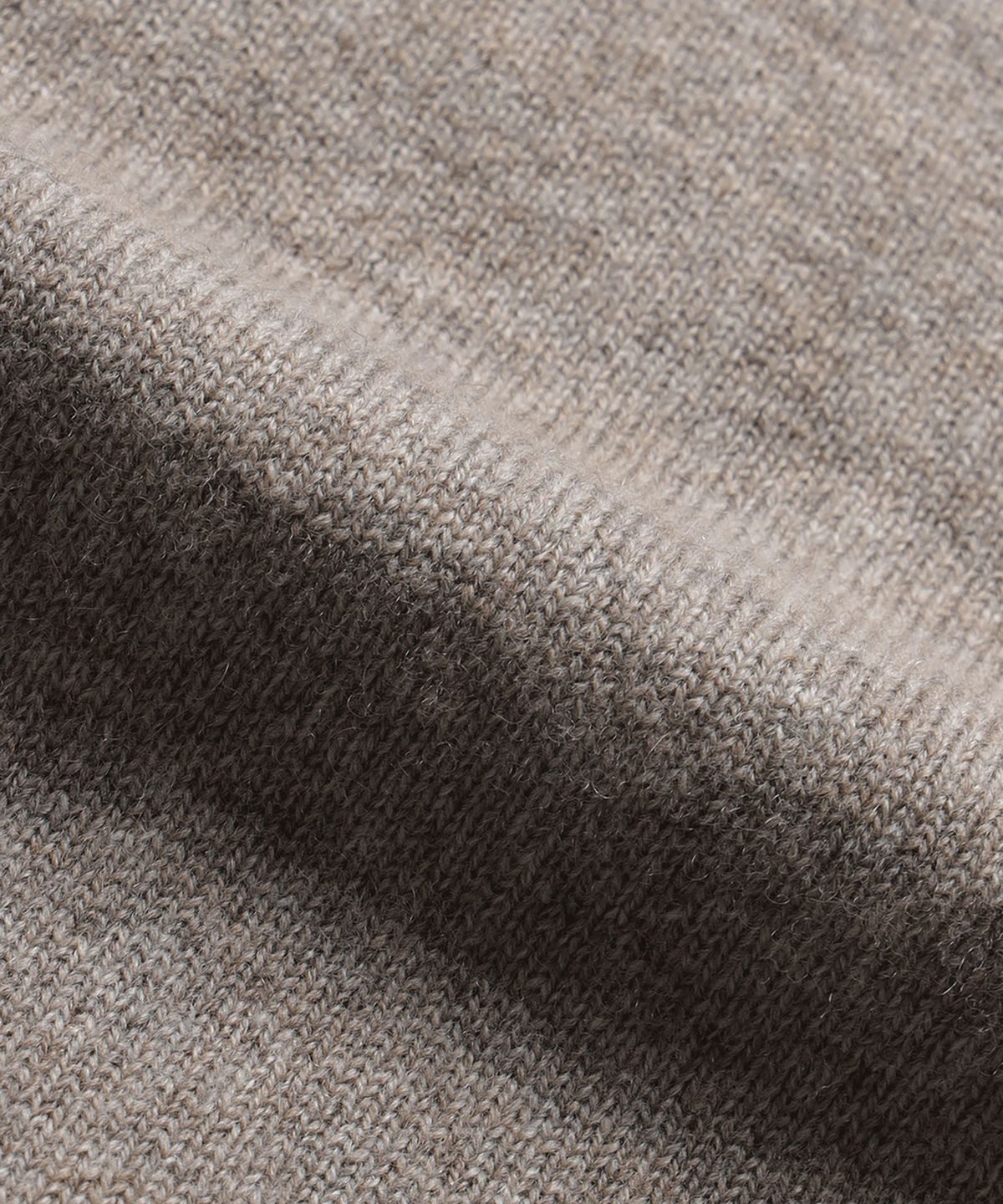테일던(TAILDERN) Wales V-neck Sweater Wool Cashmere Beige