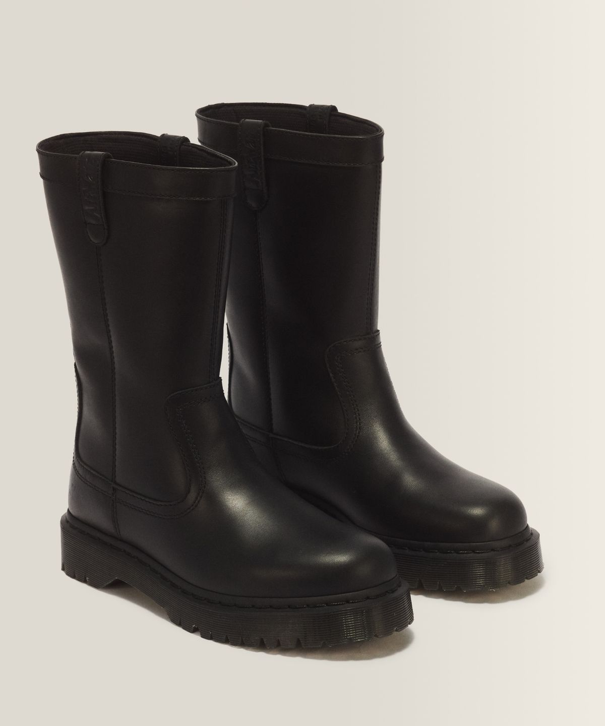 닥터마틴(DR.MARTENS) 애니스톤 풀 온 부츠 - 블랙 와나마 / 43165001