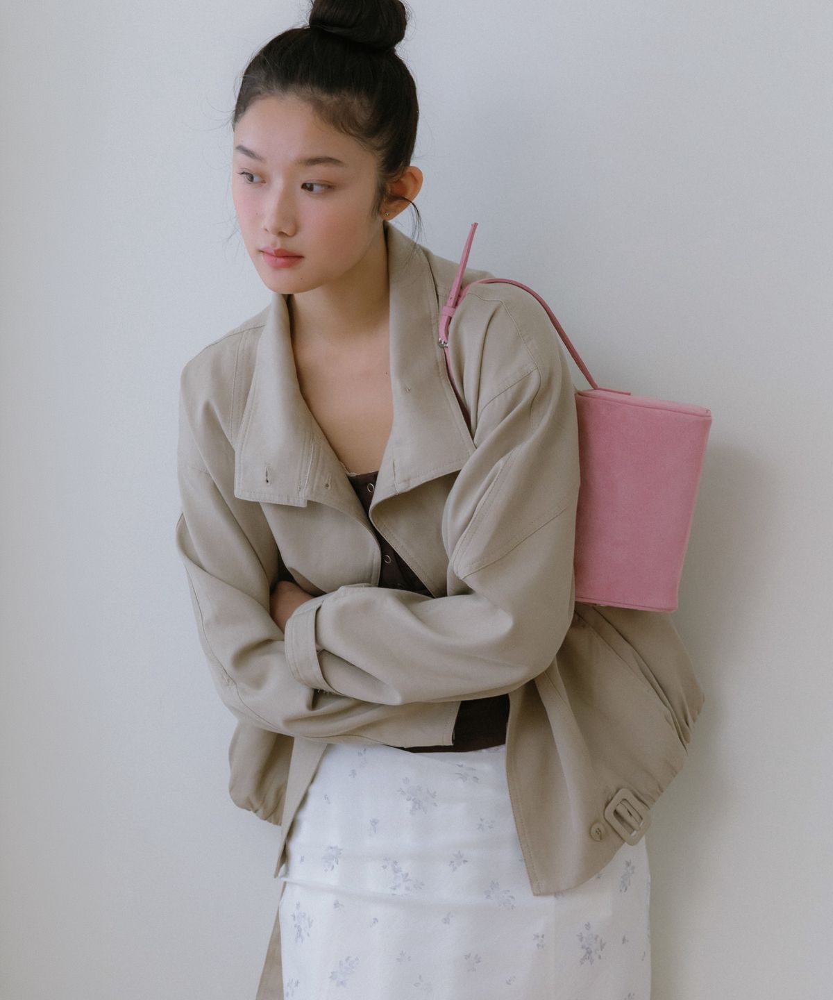 멜로토리(MELLOTORY) 하이넥 벨티드 자켓 (베이지)
