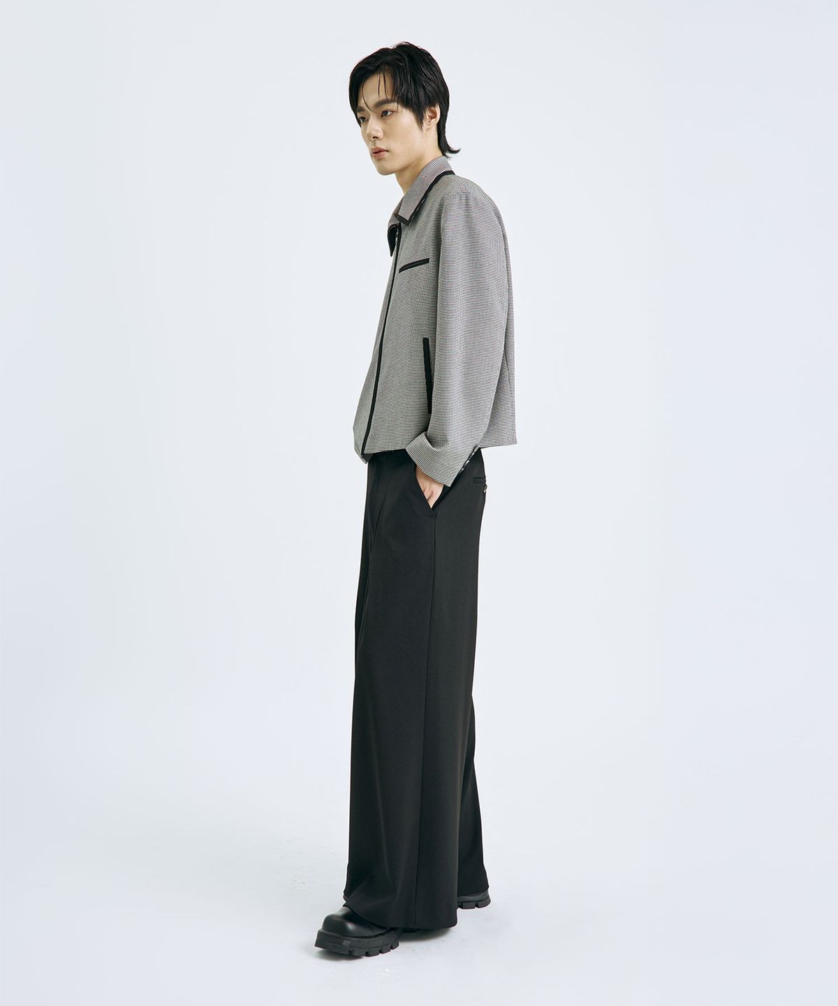 텐 패스트 세븐(TEN PAST SEVEN) 미니멀 체크 라인 자켓 (2 Colors)