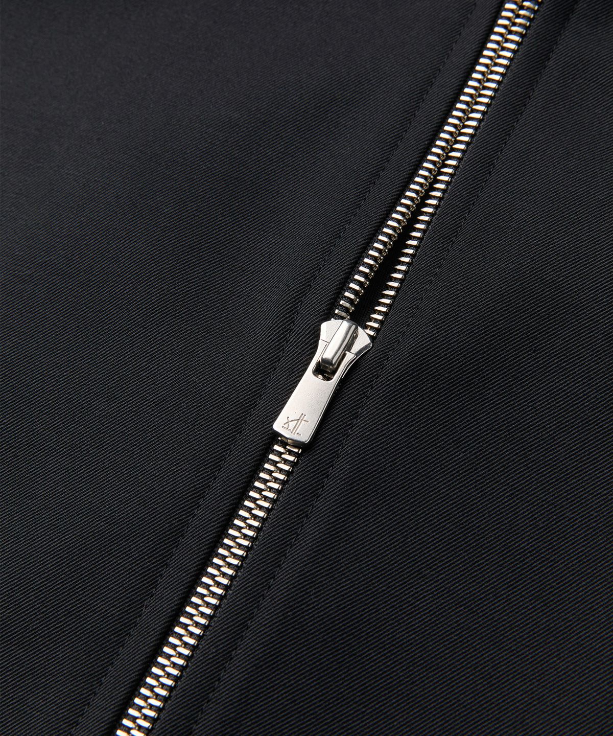 엠엠아이씨(MMIC) ROWAN JACKET (BLACK)