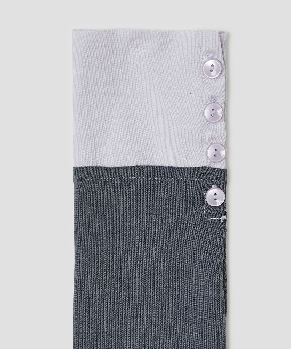 타입서비스(TYPESERVICE) Buttoned Stripe Leg Warmer [Charcoal]