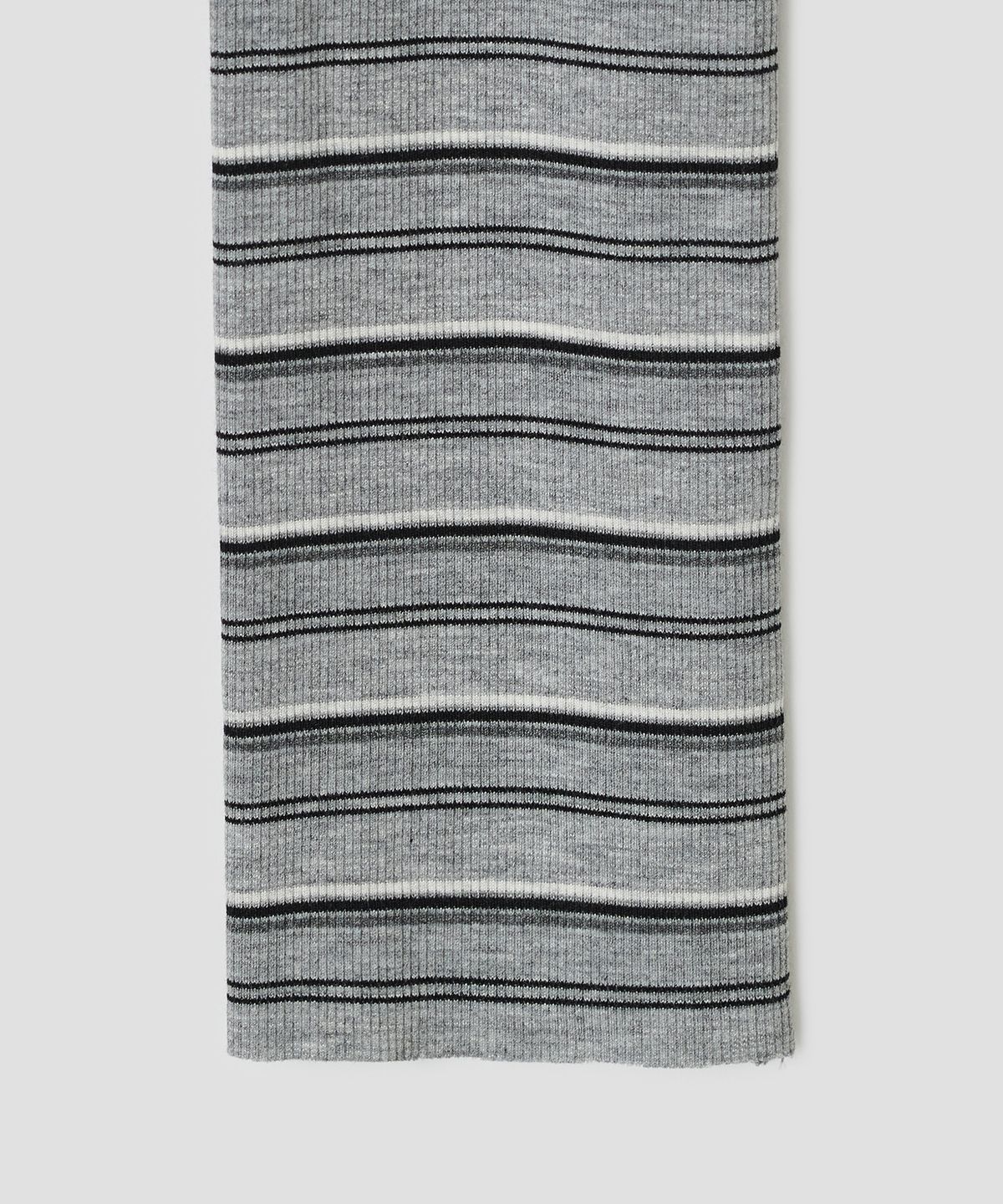 타입서비스(TYPESERVICE) Buttoned Stripe Leg Warmer [Charcoal]