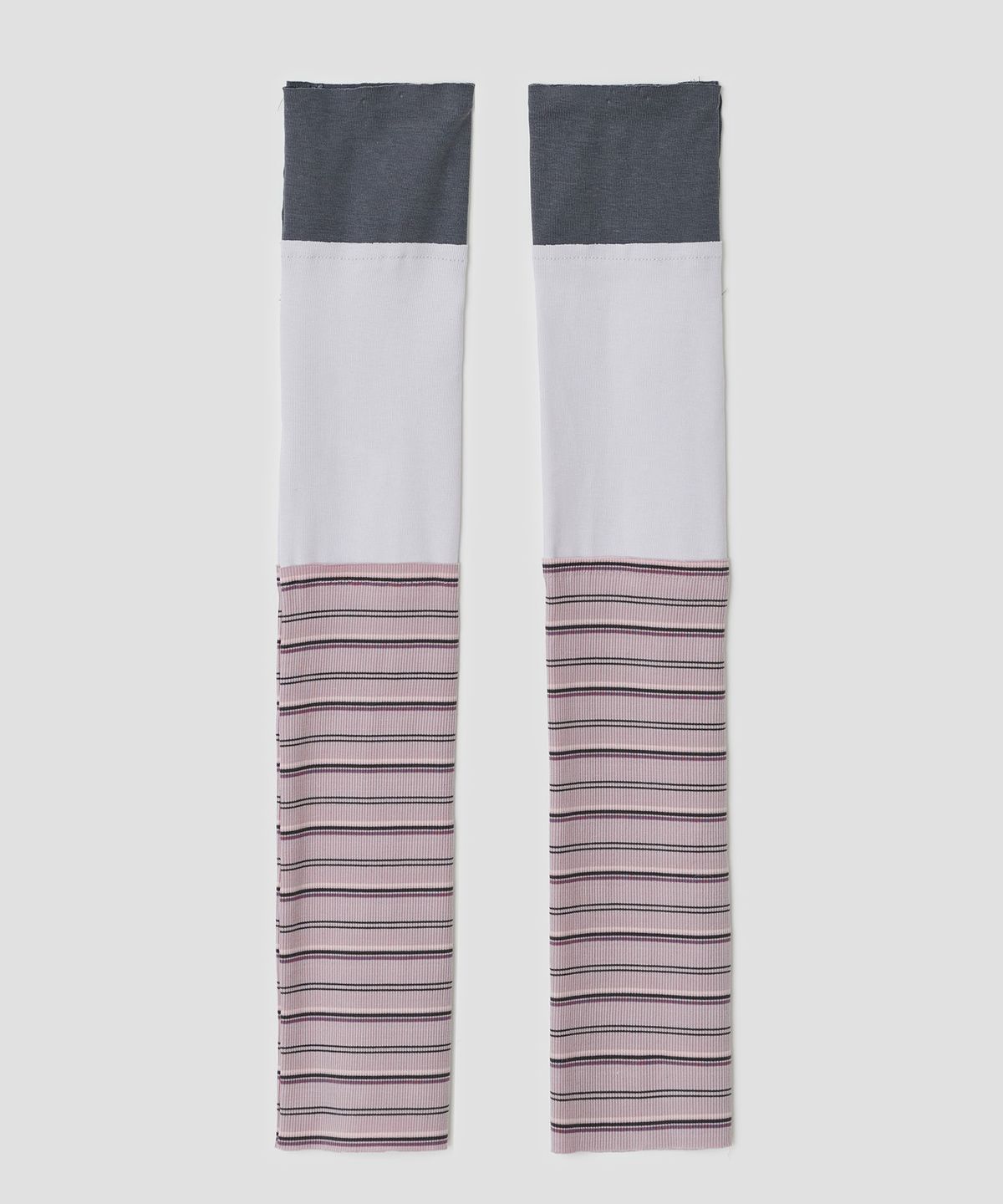 타입서비스(TYPESERVICE) Buttoned Stripe Leg Warmer [Pink]