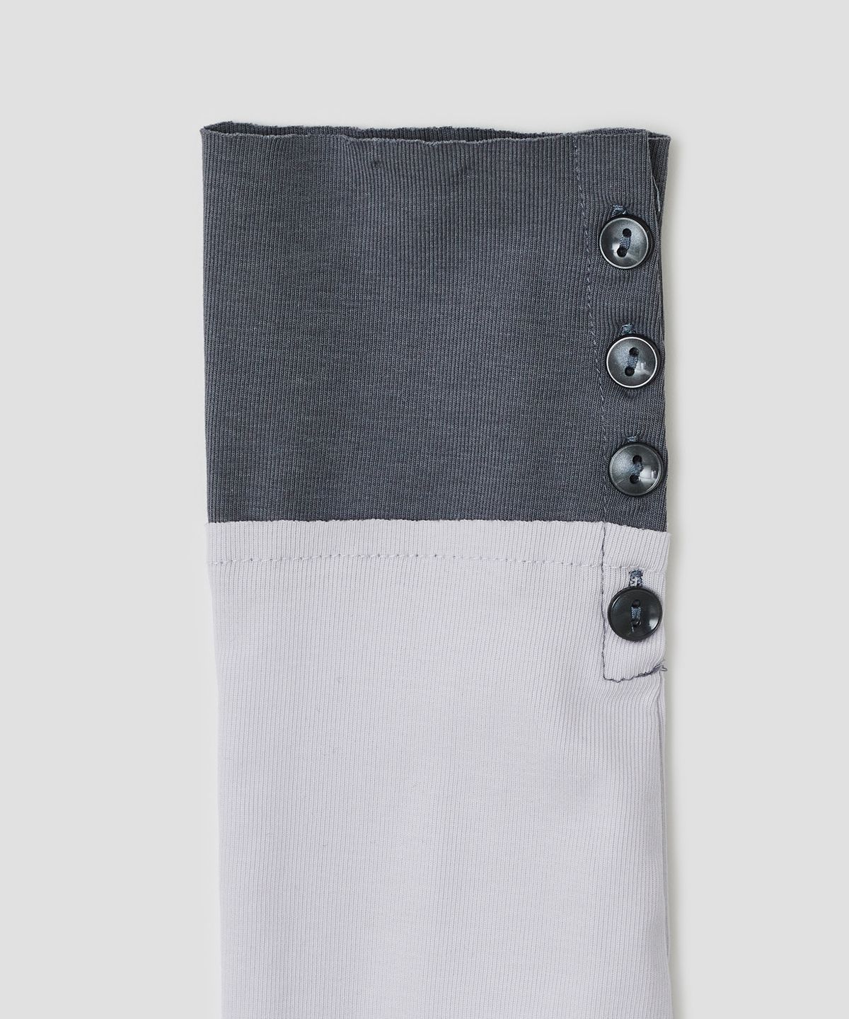 타입서비스(TYPESERVICE) Buttoned Stripe Leg Warmer [Pink]