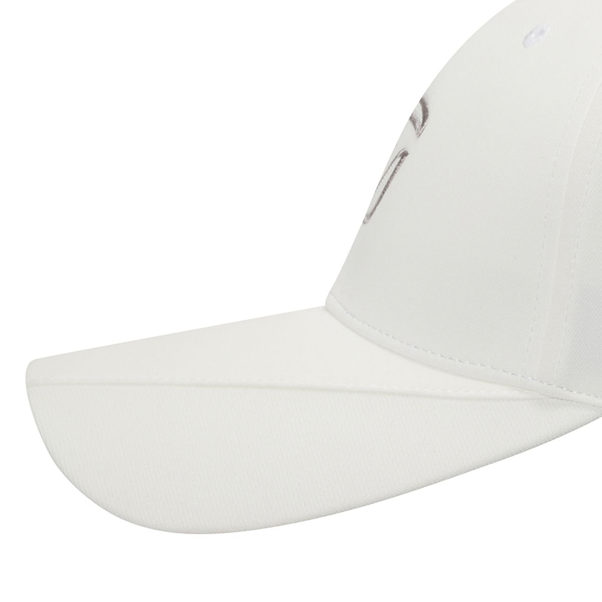 테일러메이드 어패럴(TAYLORMADE APPAREL) 26FW 남성 소재 믹스 로고 육쪽 볼캡 TH6-36HG23-100