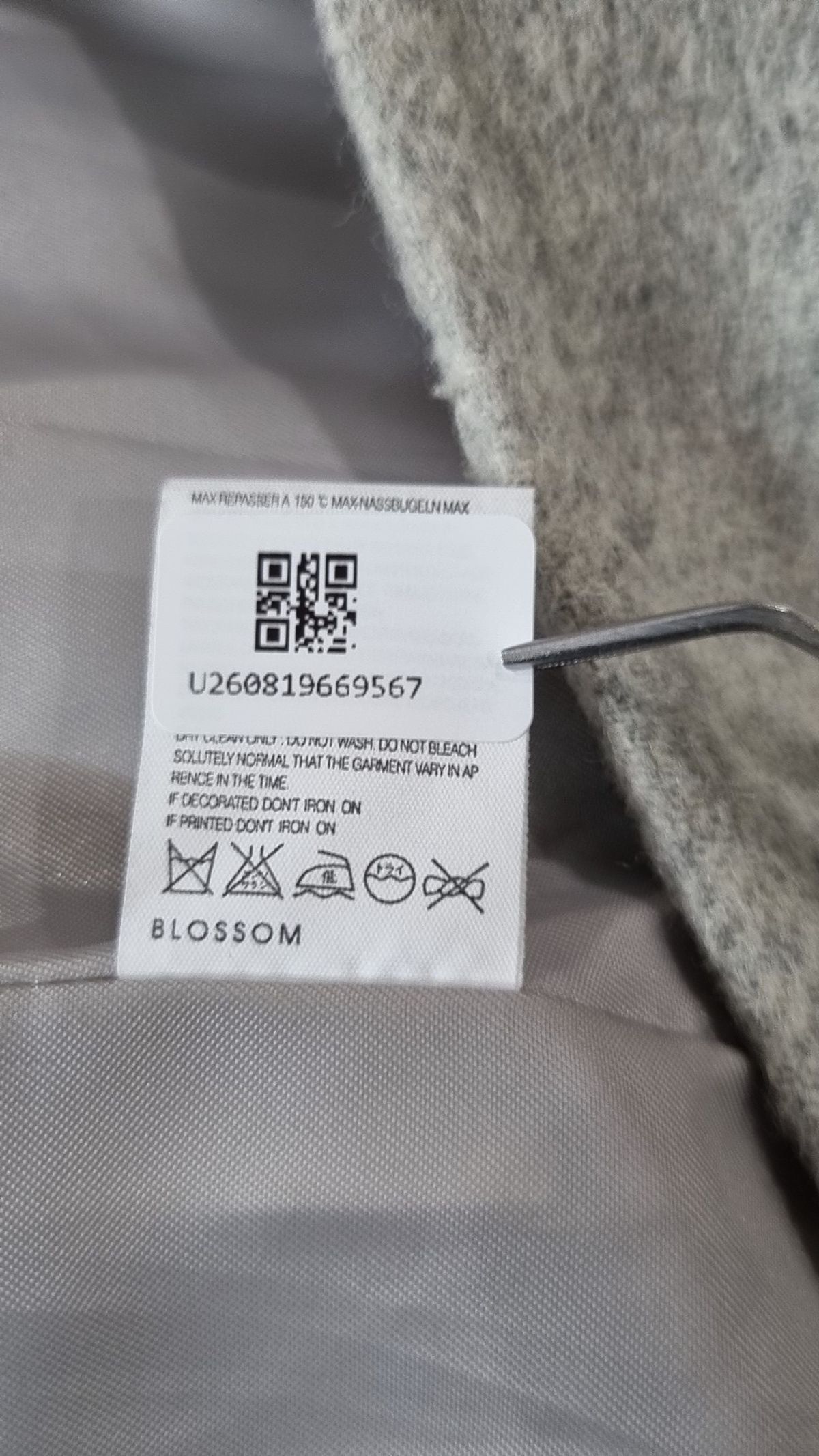 블러썸에이치컴퍼니(BLOSSOM H COMPANY) 겨울 기타 코트 FREE