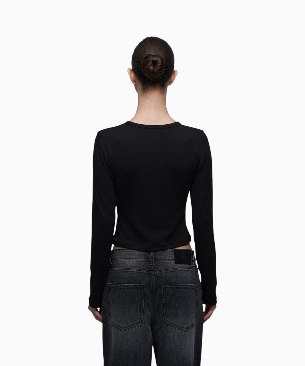 시너진(SYNERJYN) CURVED LONG SLEEVE BLACK