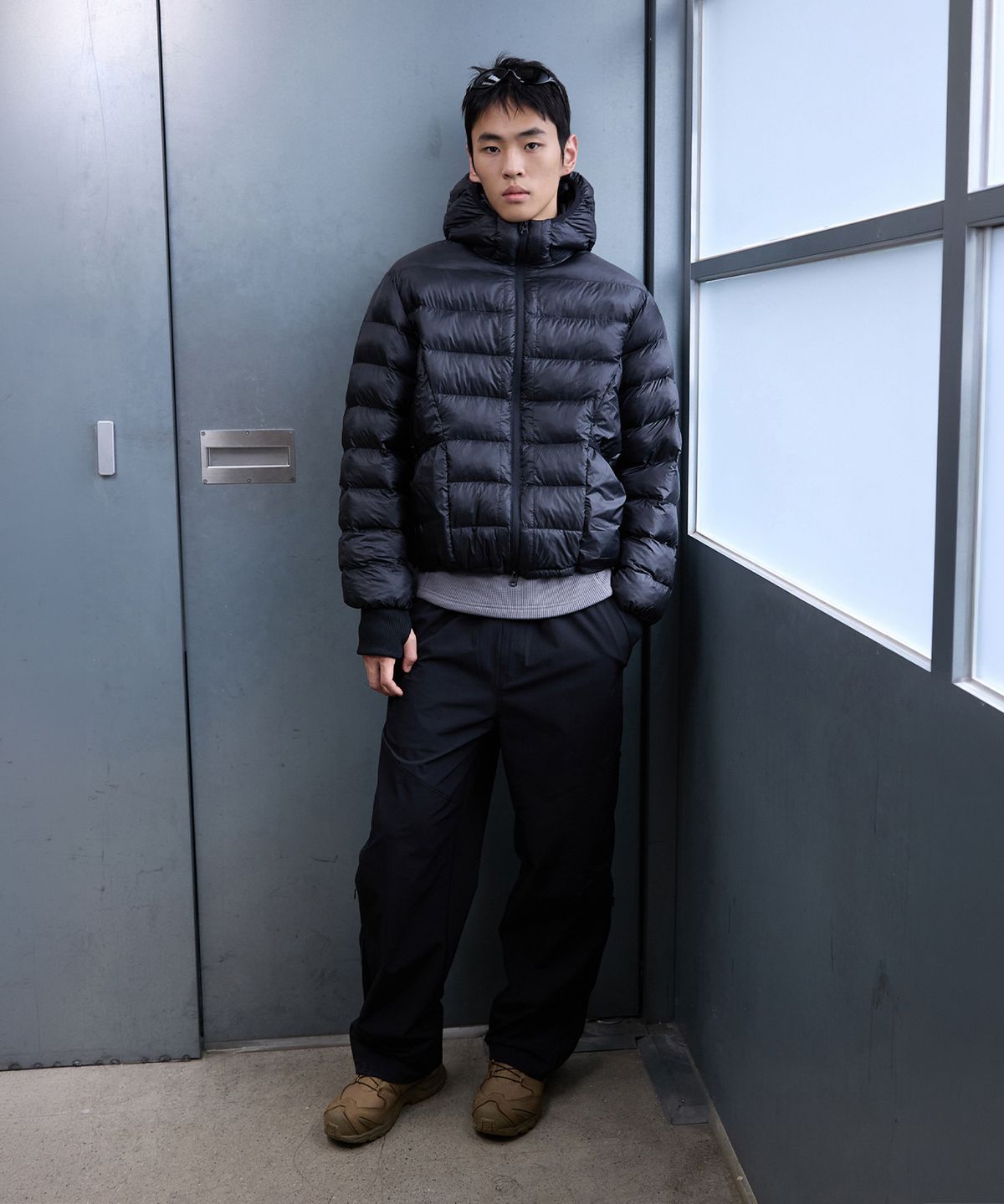 미치코런던 스포츠(MICHIKO LONDON SPORTS) 라이트 웨이트 후디드 패딩 블랙