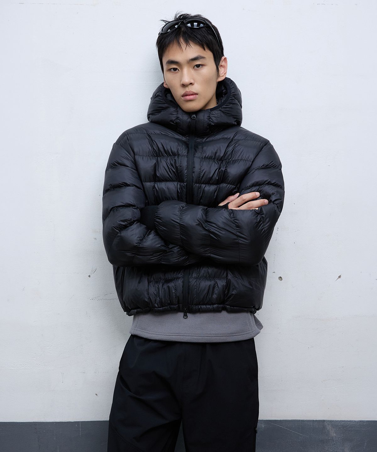 미치코런던 스포츠(MICHIKO LONDON SPORTS) 라이트 웨이트 후디드 패딩 블랙
