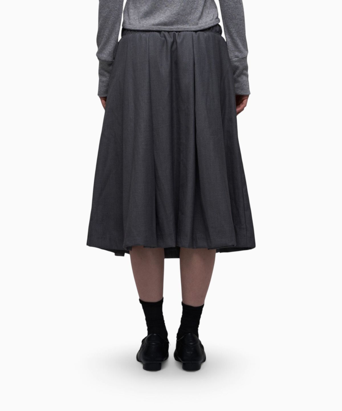 시너진(SYNERJYN) LAYERED WAIST MIDI SKIRT CHARCOAL