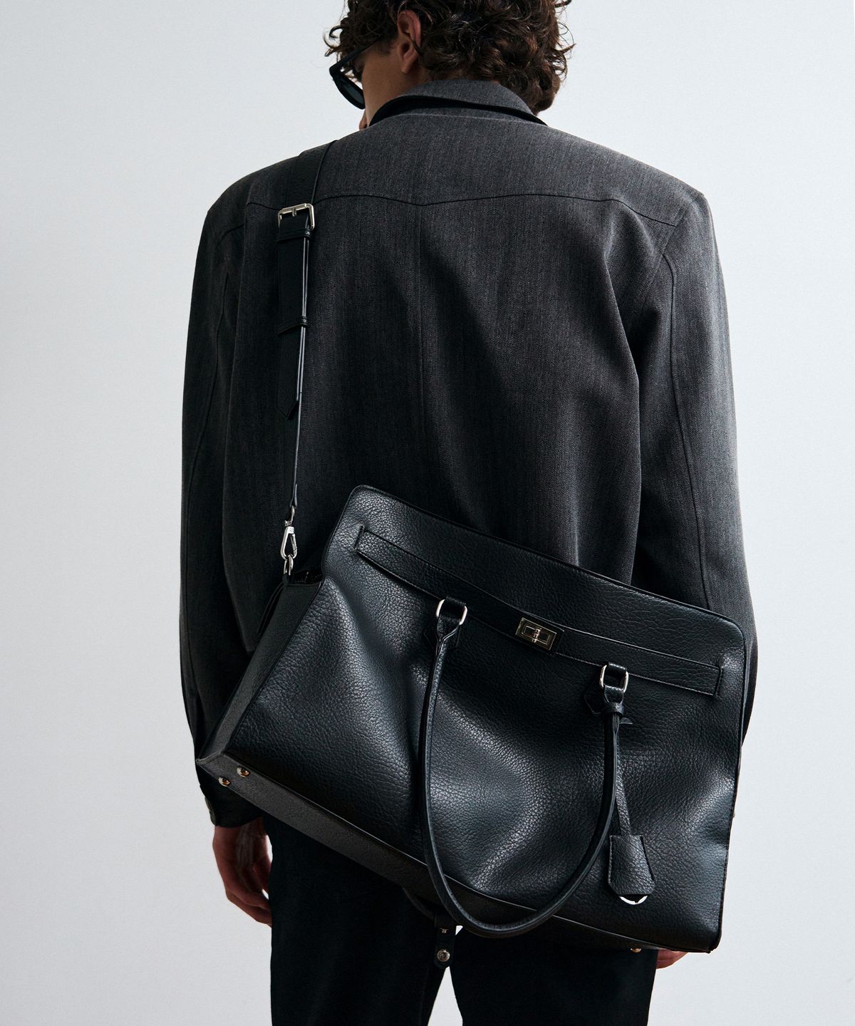 블레이어(BLAYER) 베를린 그레인 레더 크로스 토트백 [BLACK]