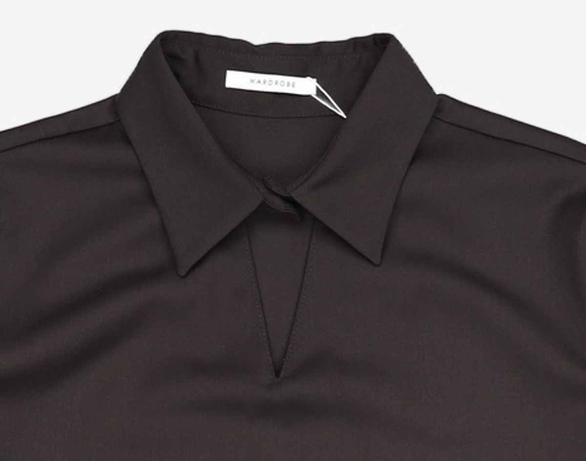 와드로브(WARDROBE) SLEEVE DRAPE BLOUSE_BLACK FREE