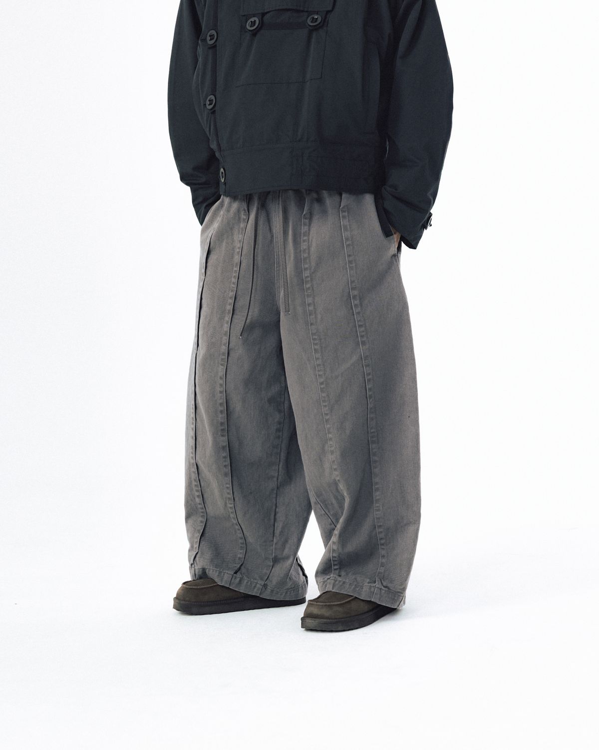 앵글런(ANGLAN) Folded Stitch Balloon Pants - Grey