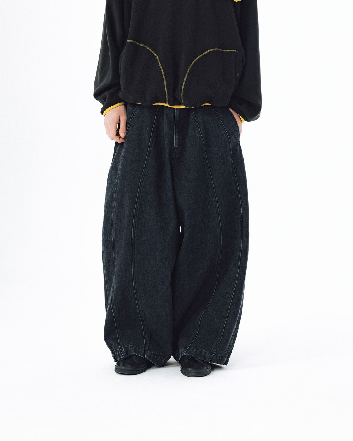 앵글런(ANGLAN) Balloon Iconic Denim Pants - Washed Black