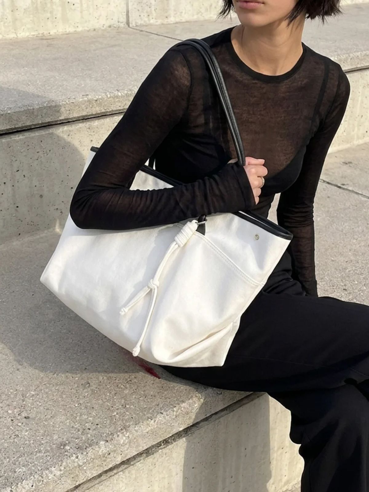 던팩토리(DAWN FACTORY) NOA BAG LARGE TWILL WHITE 노아백 라지 트윌 화이트