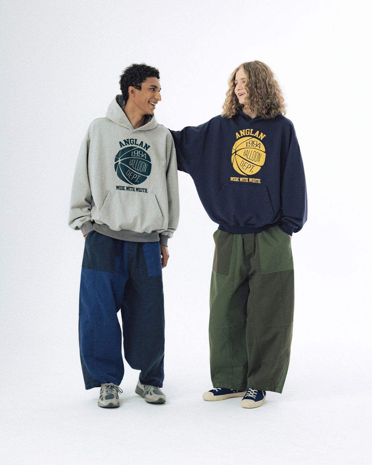 앵글런(ANGLAN) College Graphic Hoodie - Navy