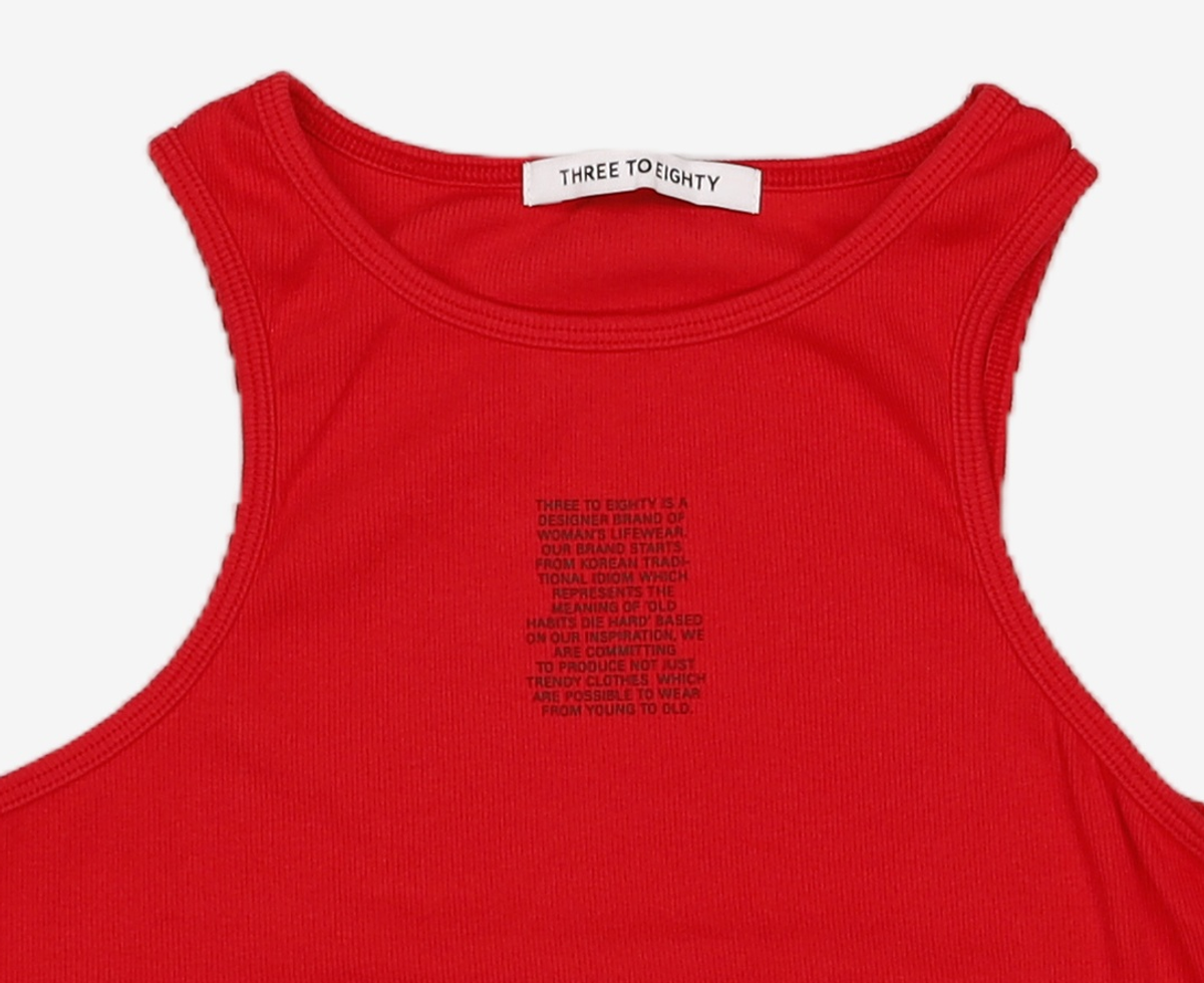 쓰리투에이티(THREE TO EIGHTY) LETTERING GRAPHIC SLEEVELESS (RED) FREE