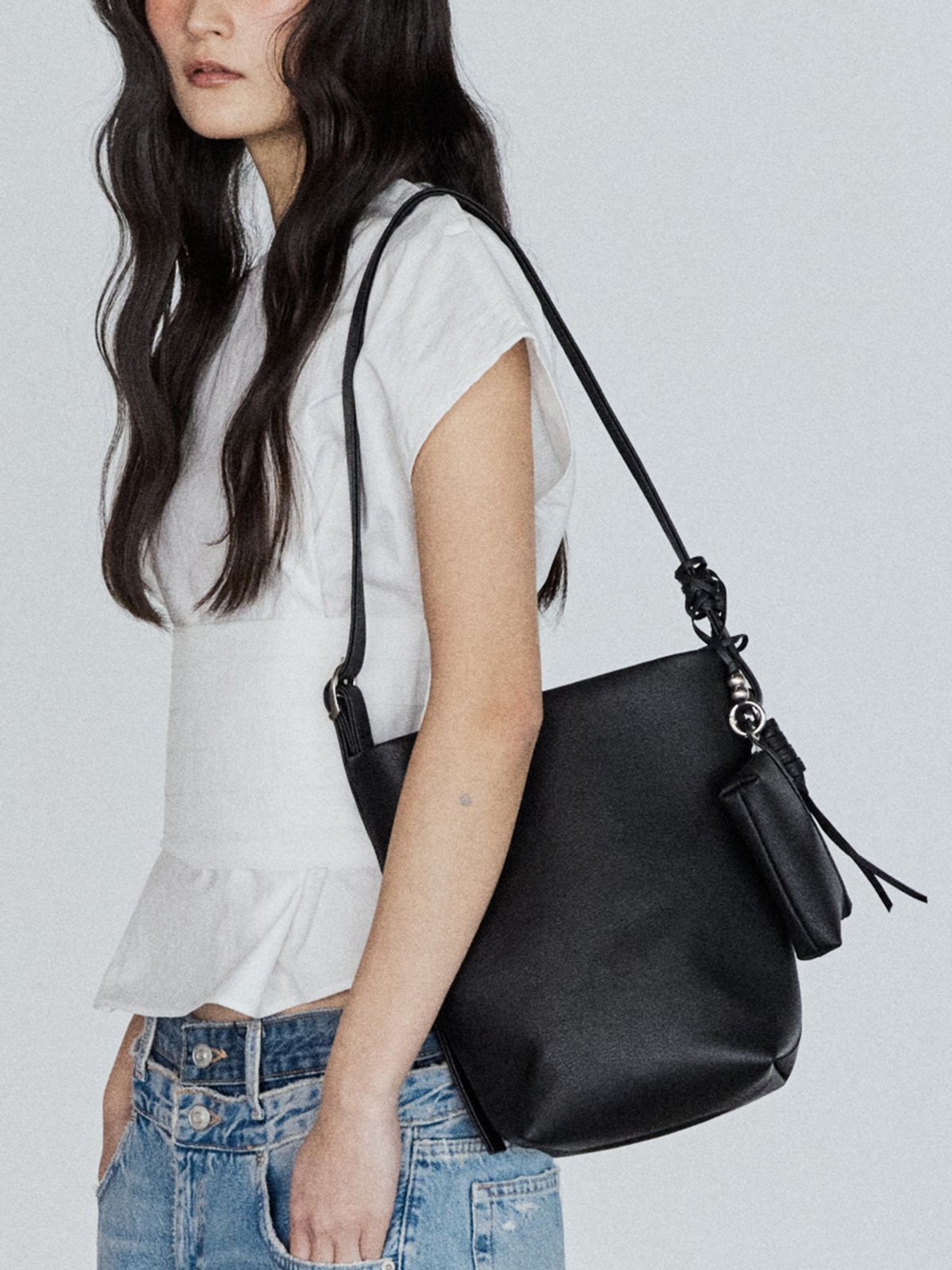 던팩토리(DAWN FACTORY) BUTLER BAG SMALL COW LEATHER BLACK 버틀러백 스몰 소가죽 블랙