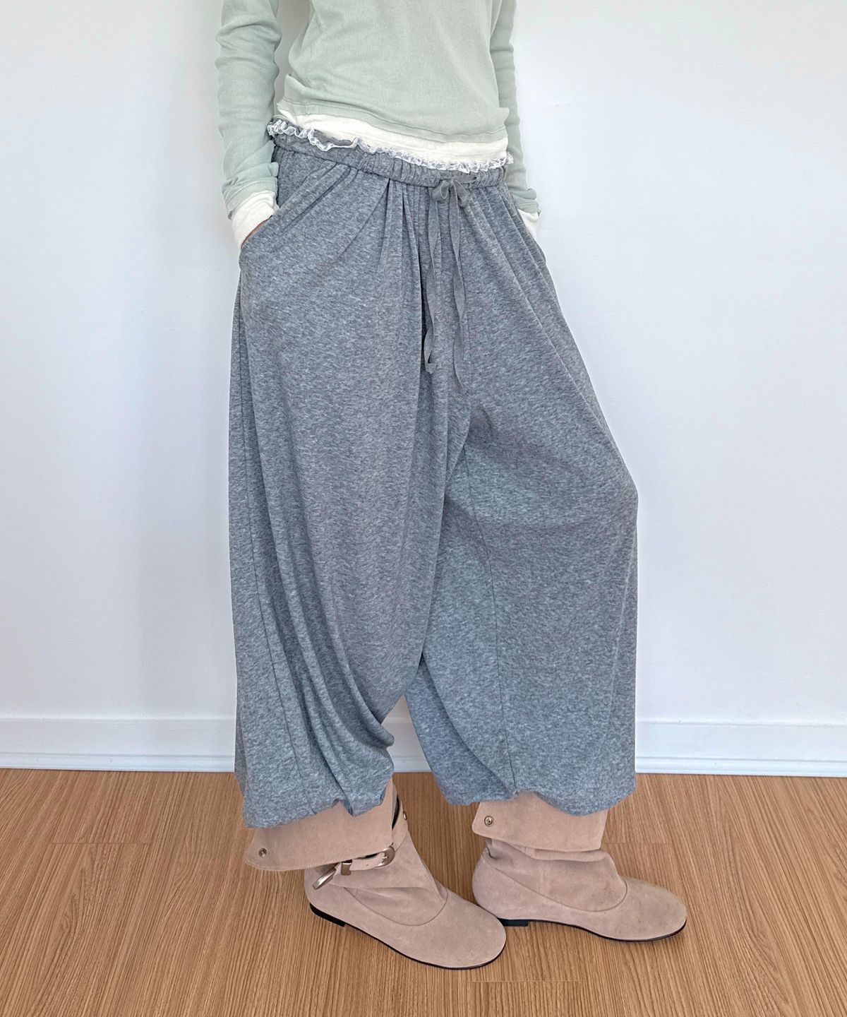 다이애그널(DIAGONAL) LACE KNOT BELT PANTS (melange grey)