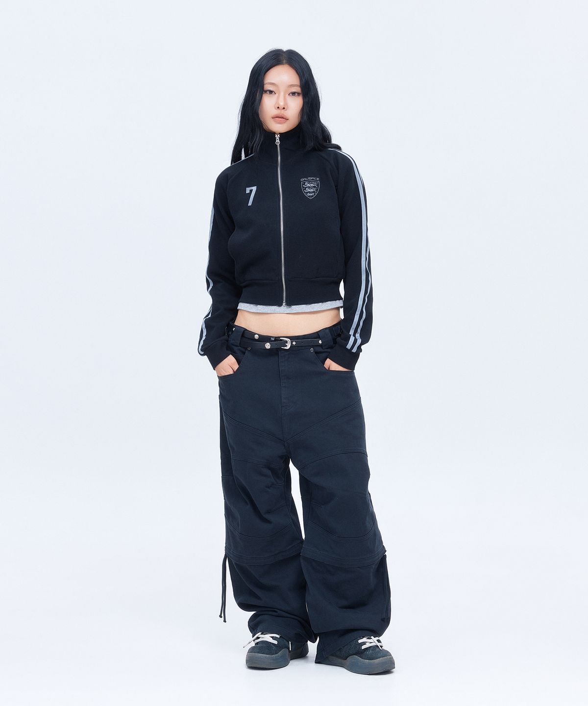 디오스피스(DAUSPICE) (DUC) Waffle Cropped Track Top Black