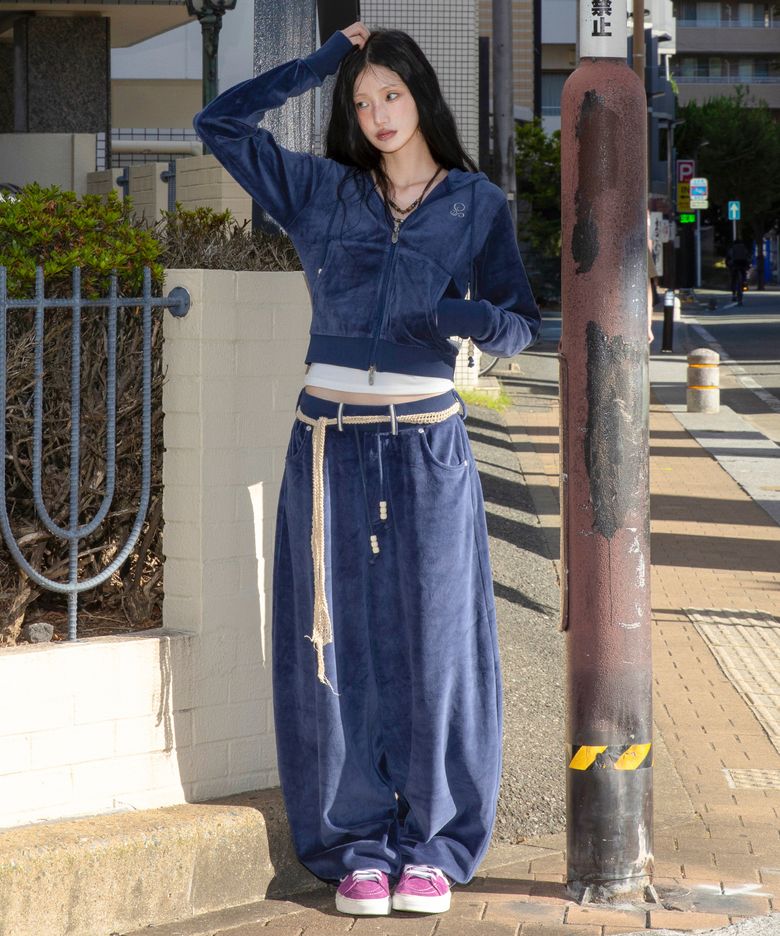 WXJ037 호와리 벨루아 세미크롭 후드 집업 (NAVY)
