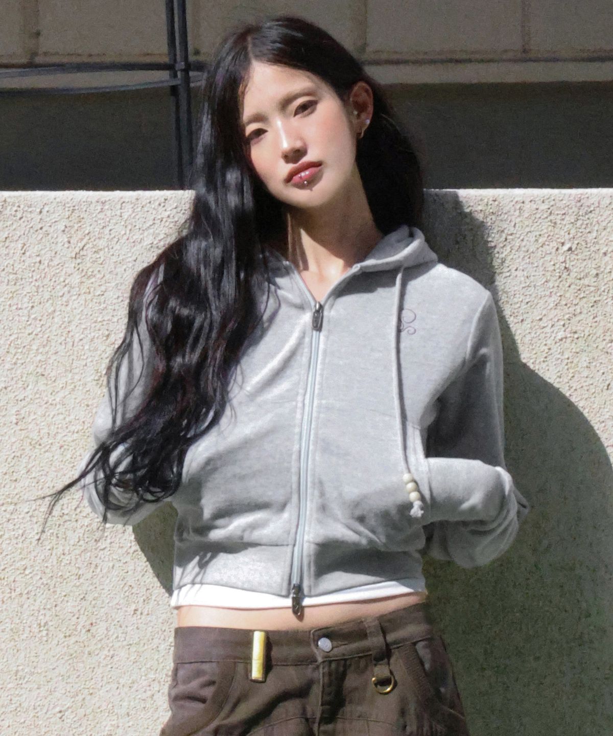 루나키후(RuNaKi'Hu') WXJ037 호와리 벨루아 세미크롭 후드 집업 (MELANGE GRAY)