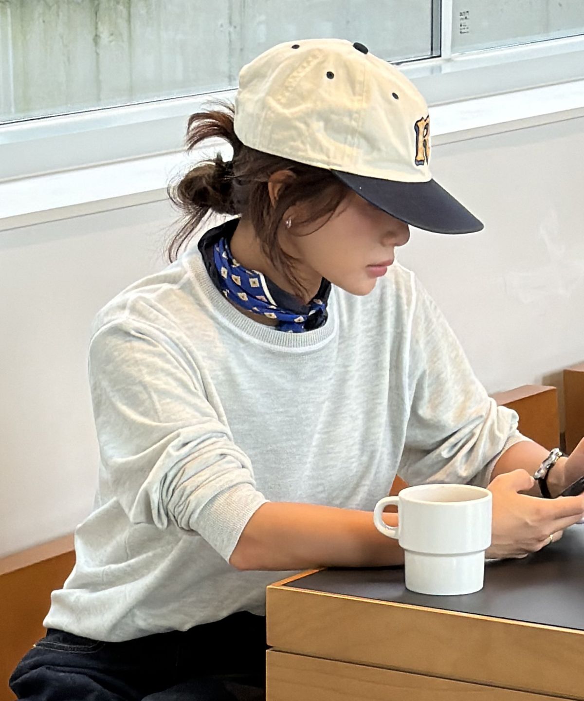 유니버스 가먼트(UNIVERSE GARMENT) 소프트 데일리 니트_MELANGE GREY