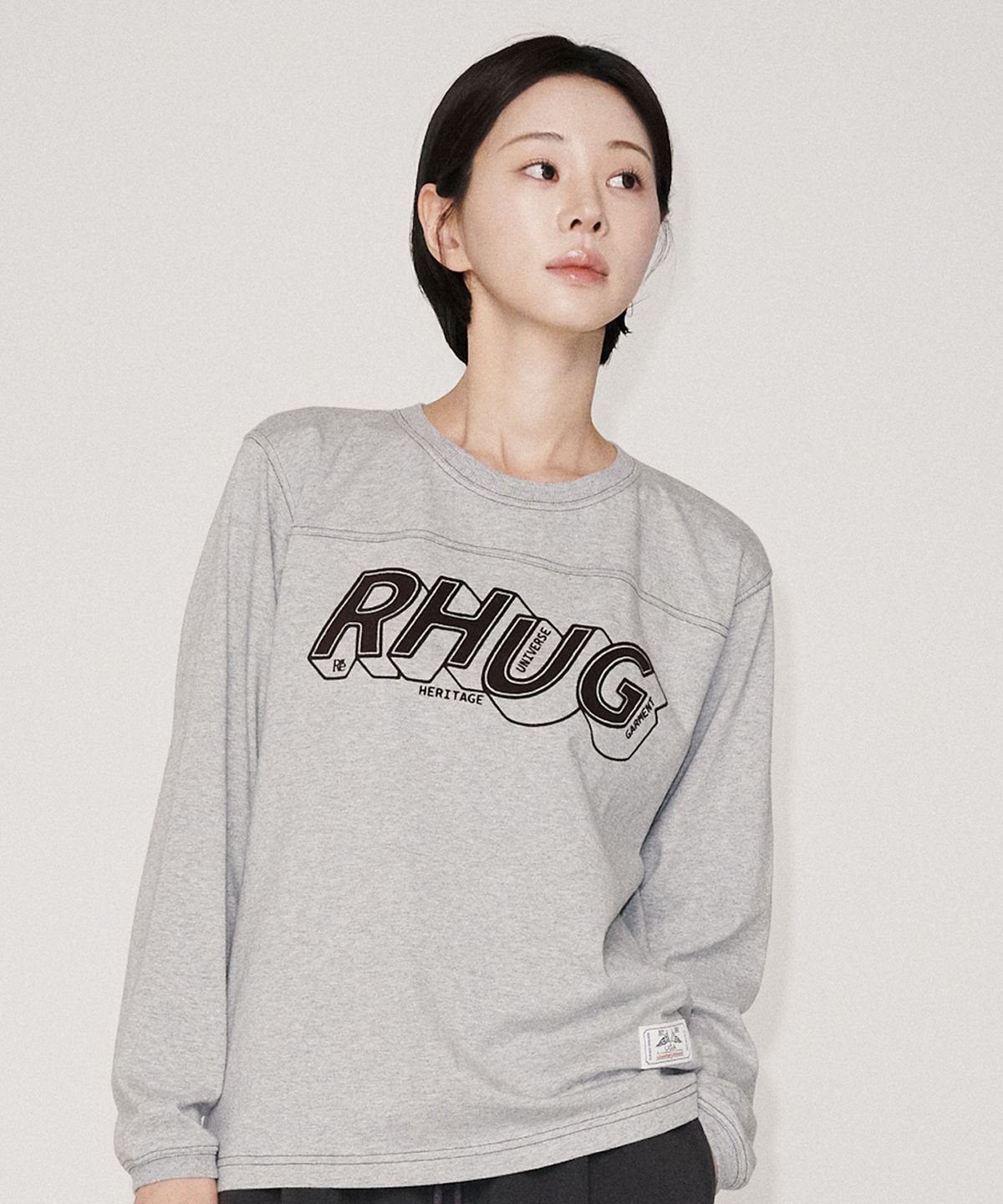 유니버스 가먼트(UNIVERSE GARMENT) RHUG 그래픽 긴팔 티셔츠_GREY