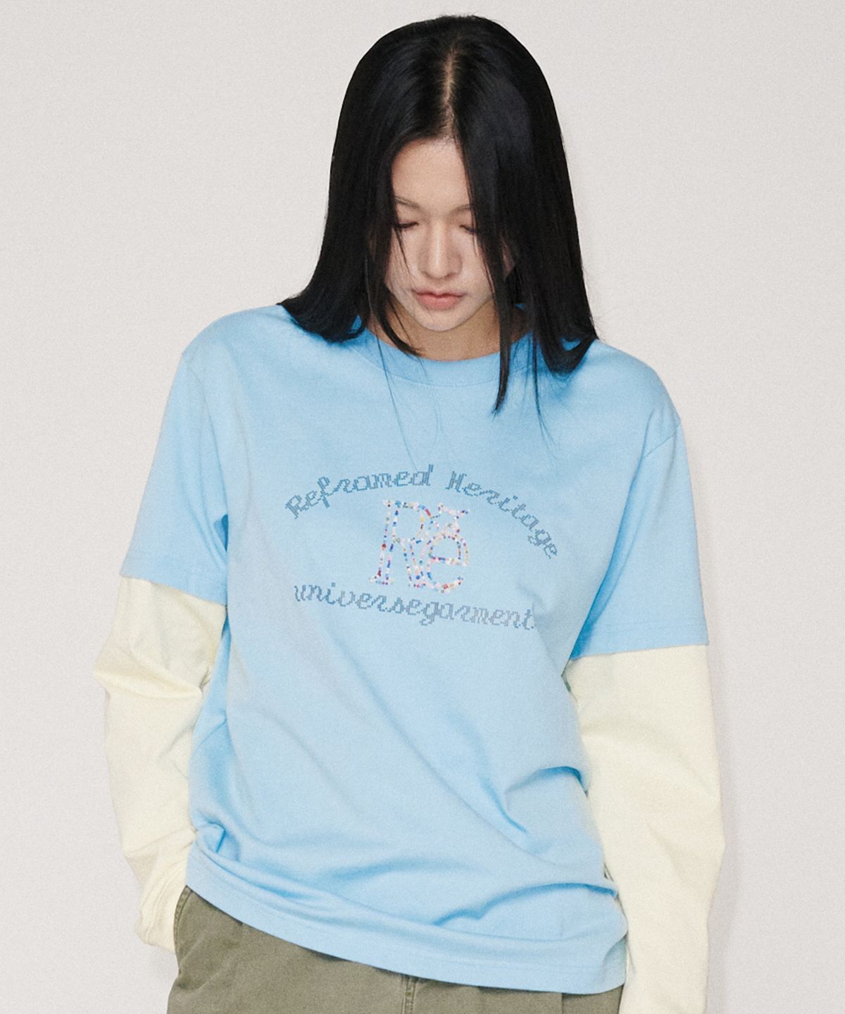 유니버스 가먼트(UNIVERSE GARMENT) 레이어드 그래픽 긴팔 티셔츠_LIGHT BLUE