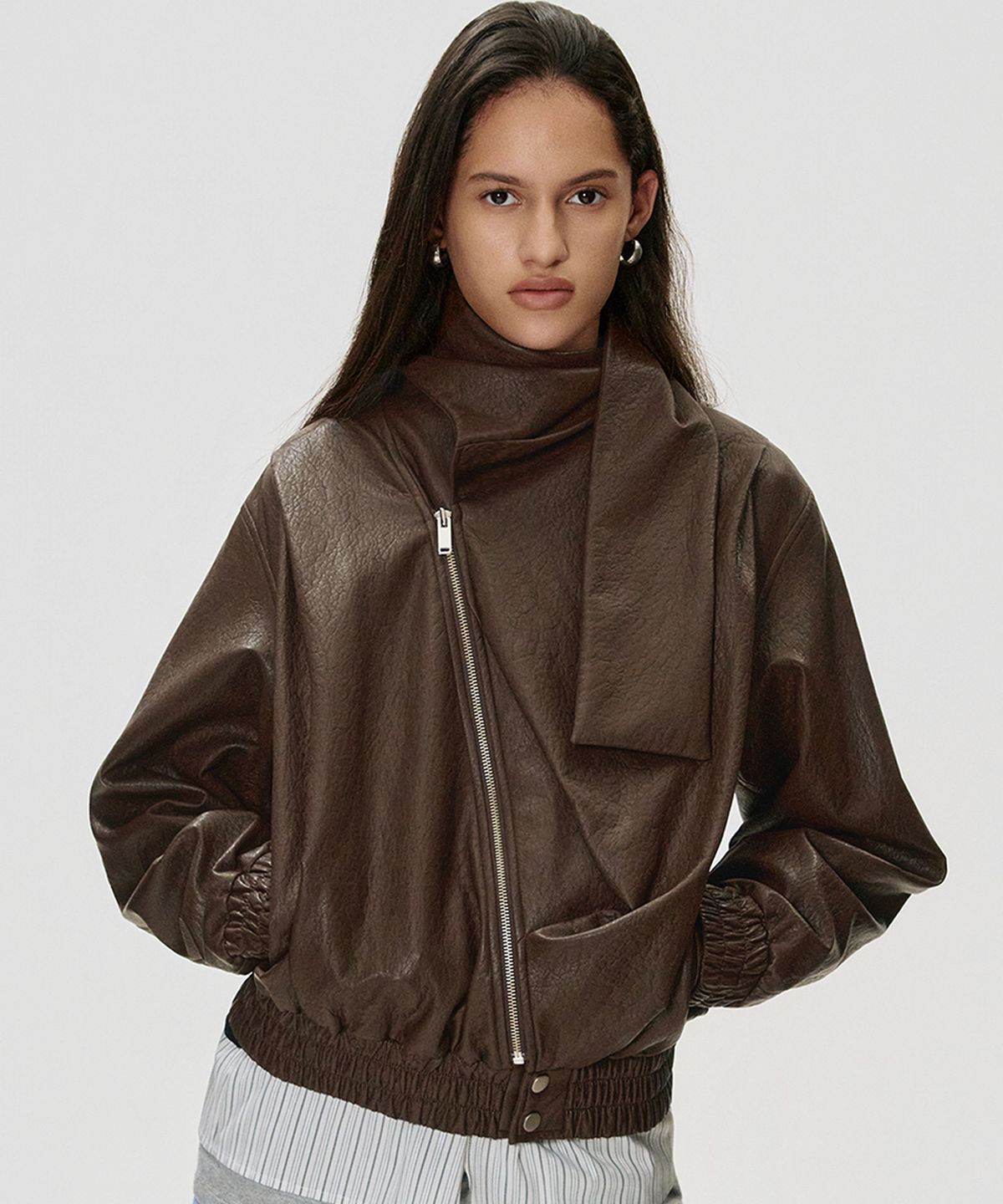 킴지수(KIMZISU) Scarf Faux Leather Jacket_BROWN