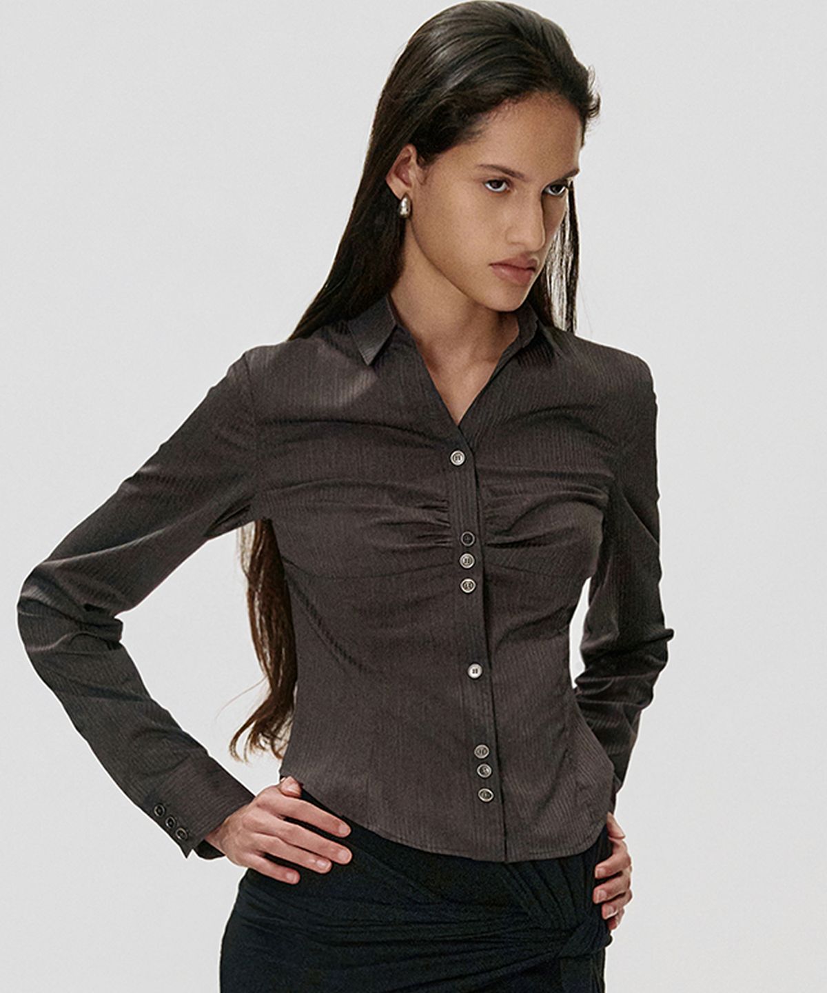 킴지수(KIMZISU) Slim Fit Shirred Shirt_CHARCOAL