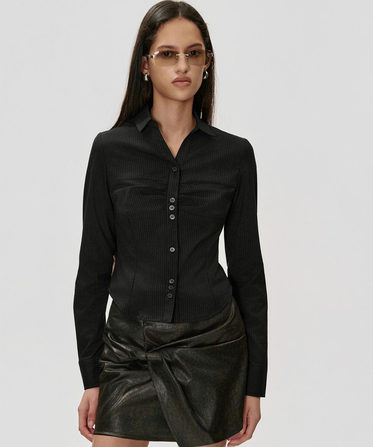 킴지수(KIMZISU) Slim Fit Shirred Shirt_BLACK