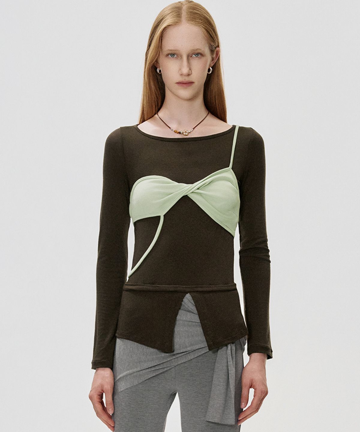 킴지수(KIMZISU) Twisted Bra Layer T-shirt_BROWN