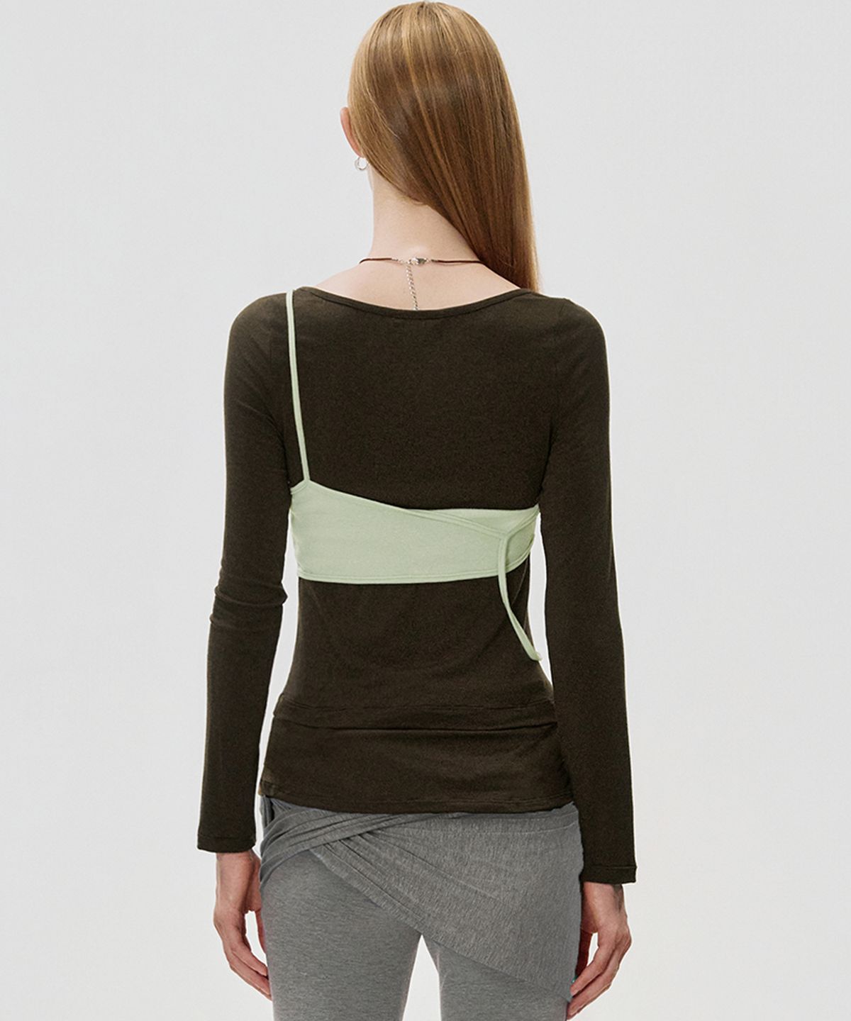 킴지수(KIMZISU) Twisted Bra Layer T-shirt_BROWN