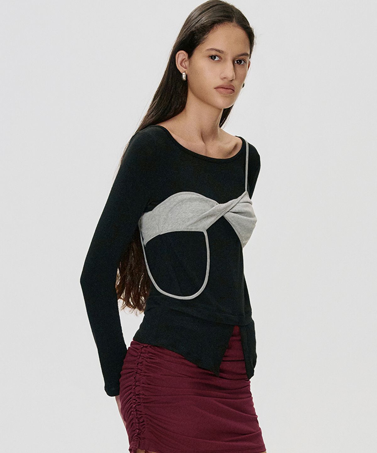 킴지수(KIMZISU) Twisted Bra Layer T-shirt_BLACK