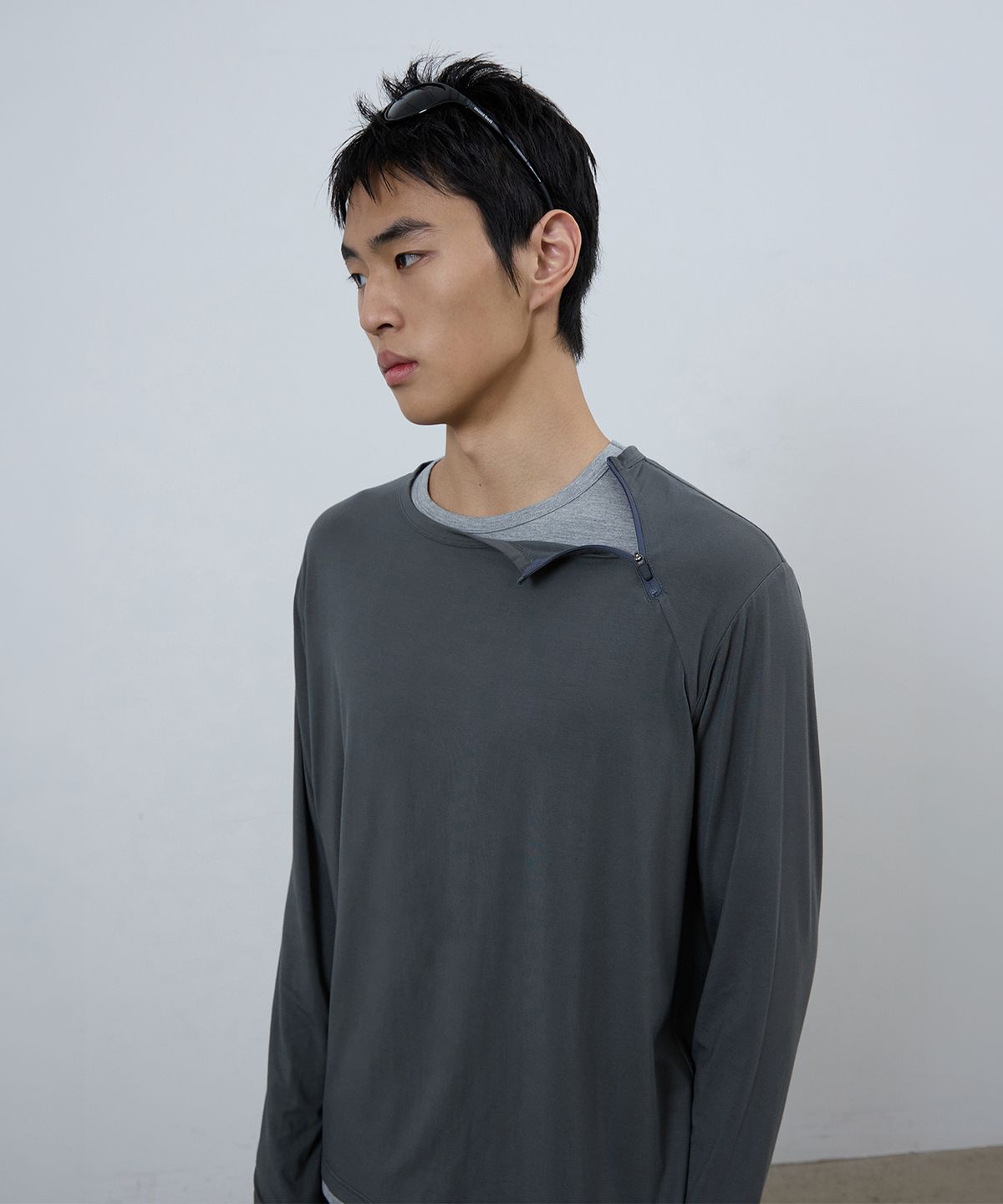 미치코런던 스포츠(MICHIKO LONDON SPORTS) 다이애그널 레이어드 롱슬리브 차콜