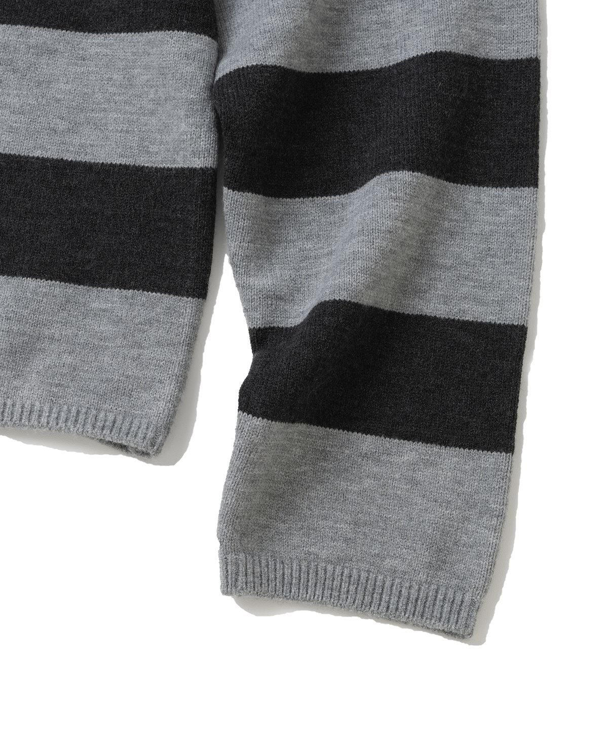 니티드(KNITTED) (UNISEX) 스트라이프 럭비 카라 니트 BLACK