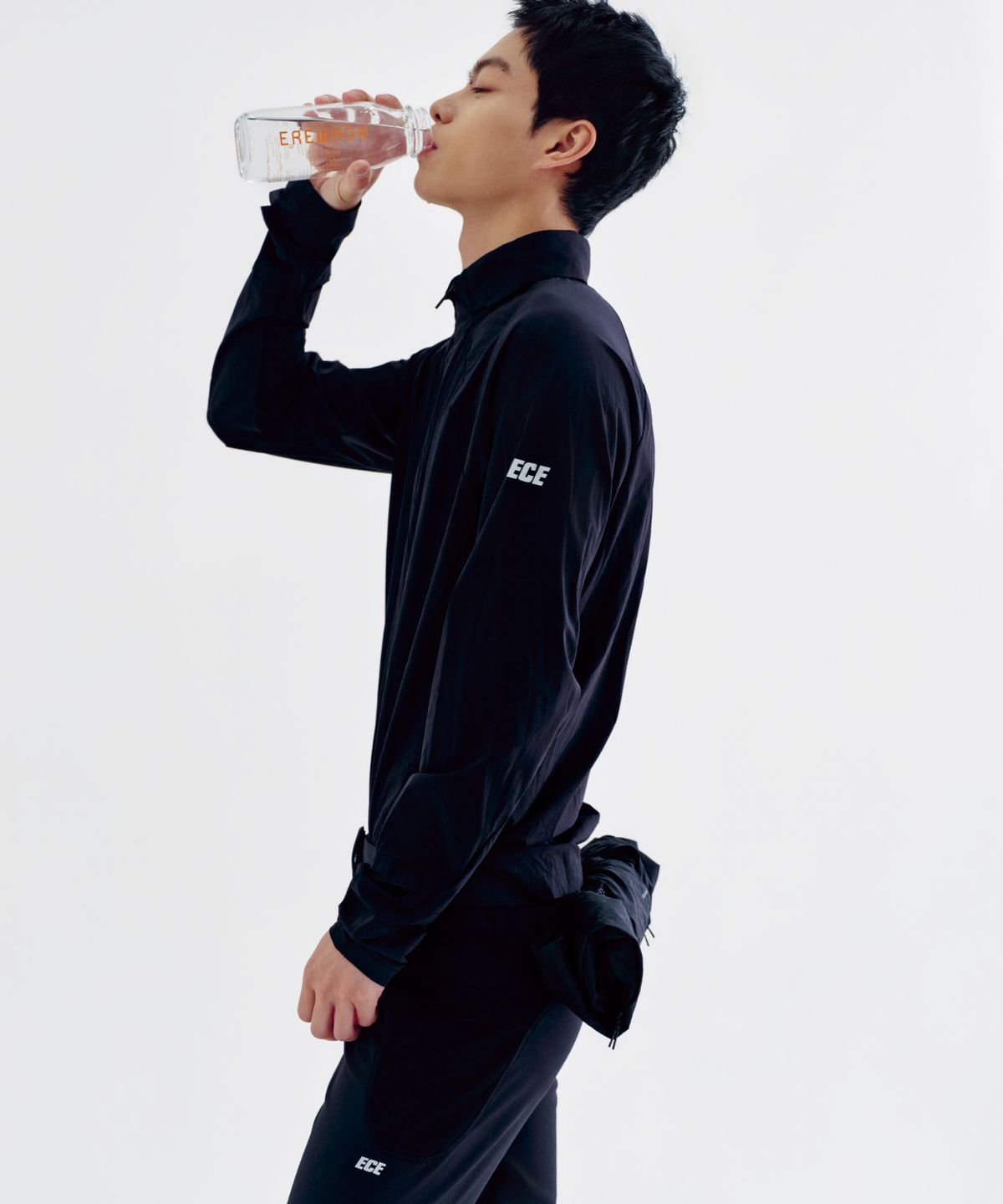 얼스캄에라(EARTH CALM ERA) 트레일 히든 후디 풀오버_2컬러