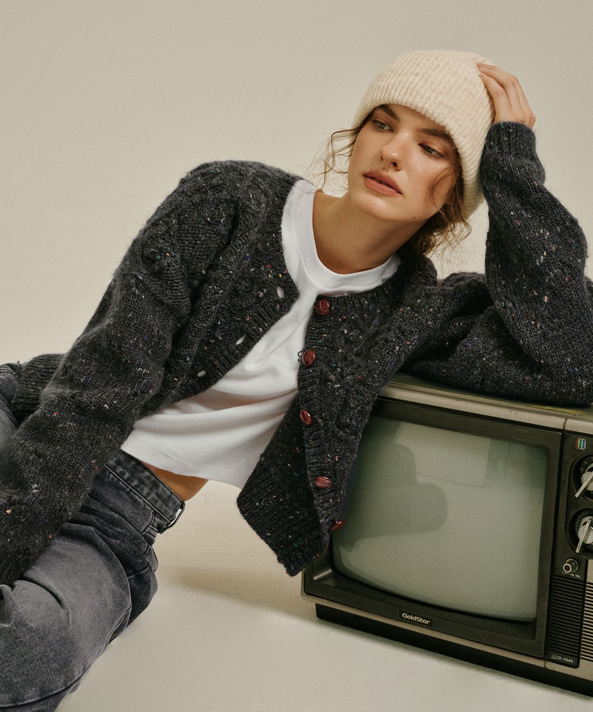 그린버터(GREENBUTTER) Classic Wool Cardigan (Charcoal)