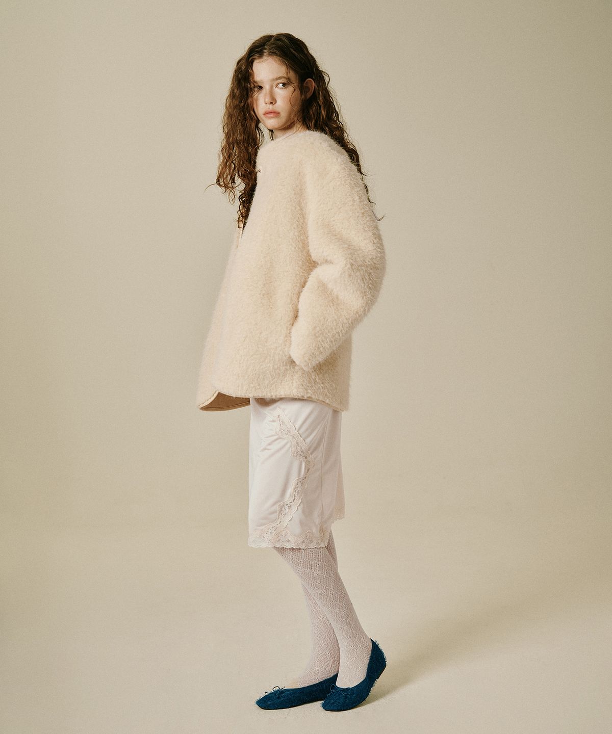 그린버터(GREENBUTTER) Silky Lace Flow Skirt (Cream)