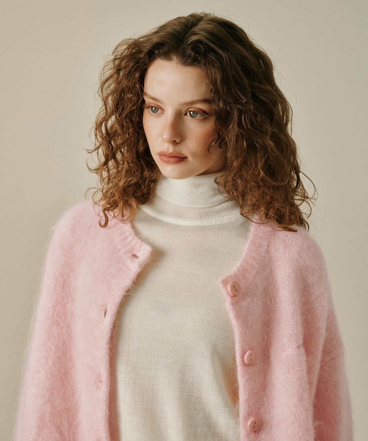 그린버터(GREENBUTTER) Wool Turtleneck Knit (Ivory)