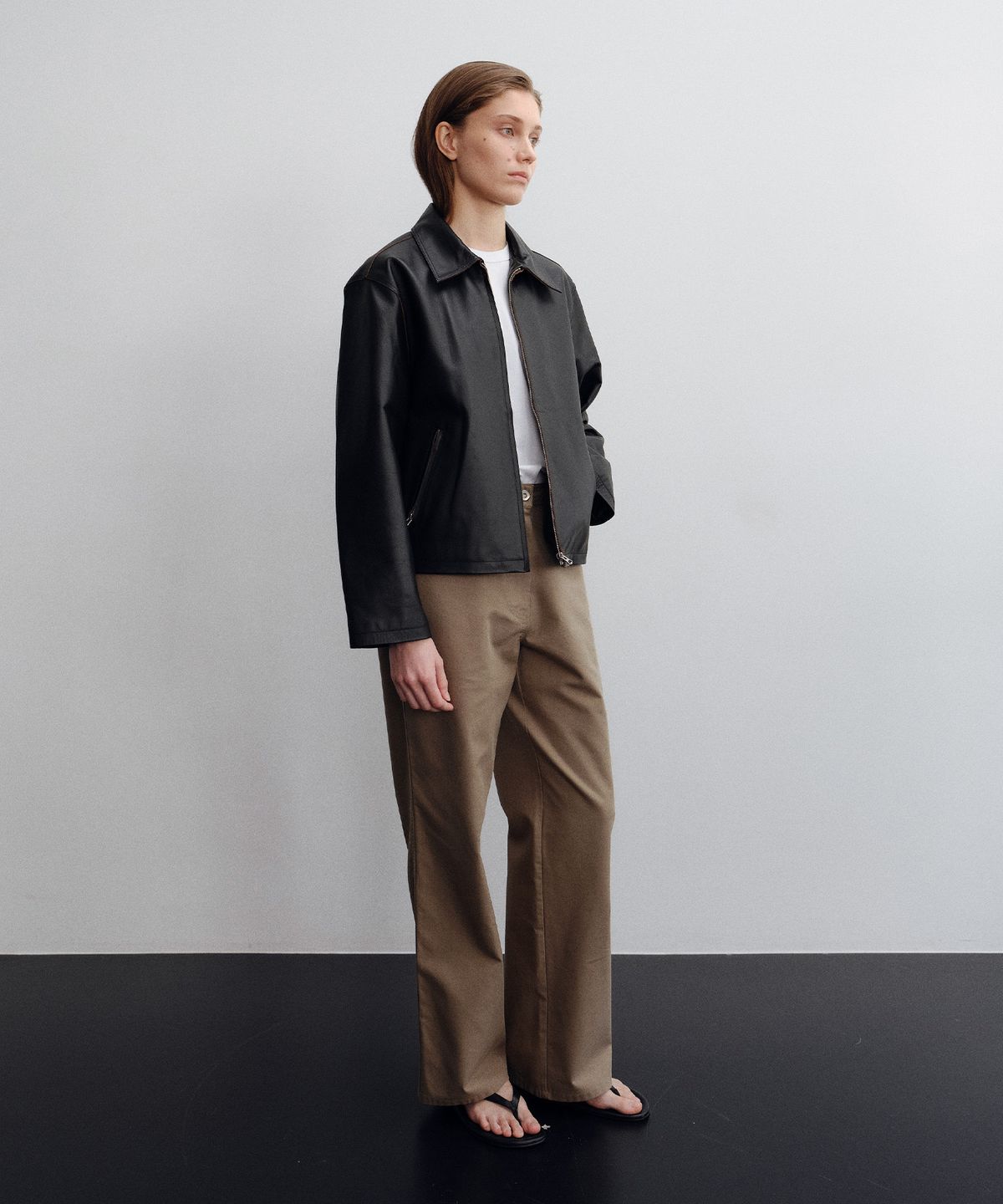 로트(LOTE) Structured Leather Bomber