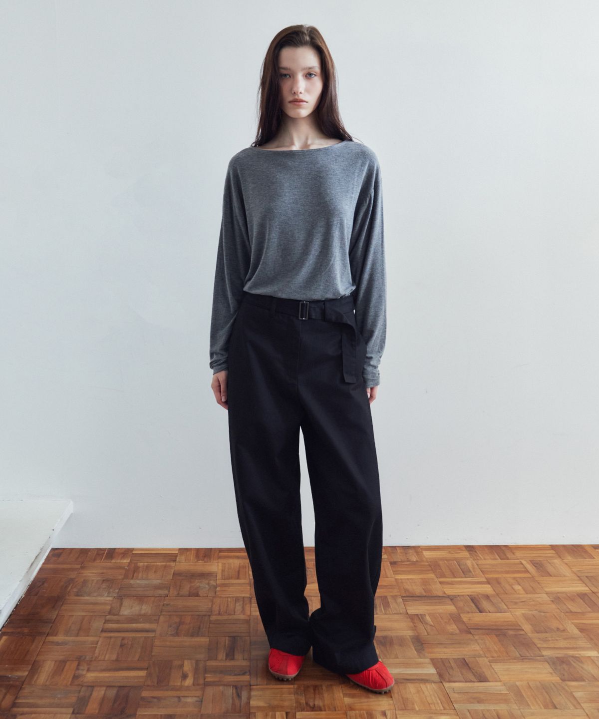 시야쥬(SIYAZU) SITP5312 보트넥 드롭 숄더 티셔츠_Melange gray