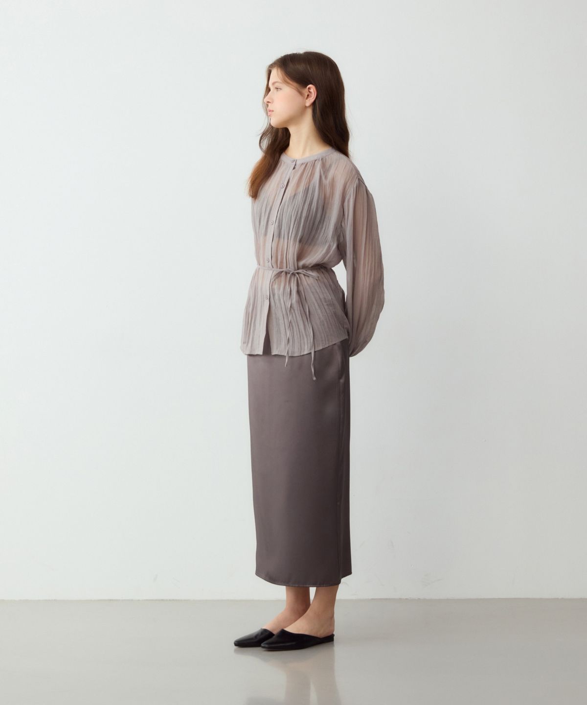 어다울(ADAUL) Wrinkle see through belted blouse - grey