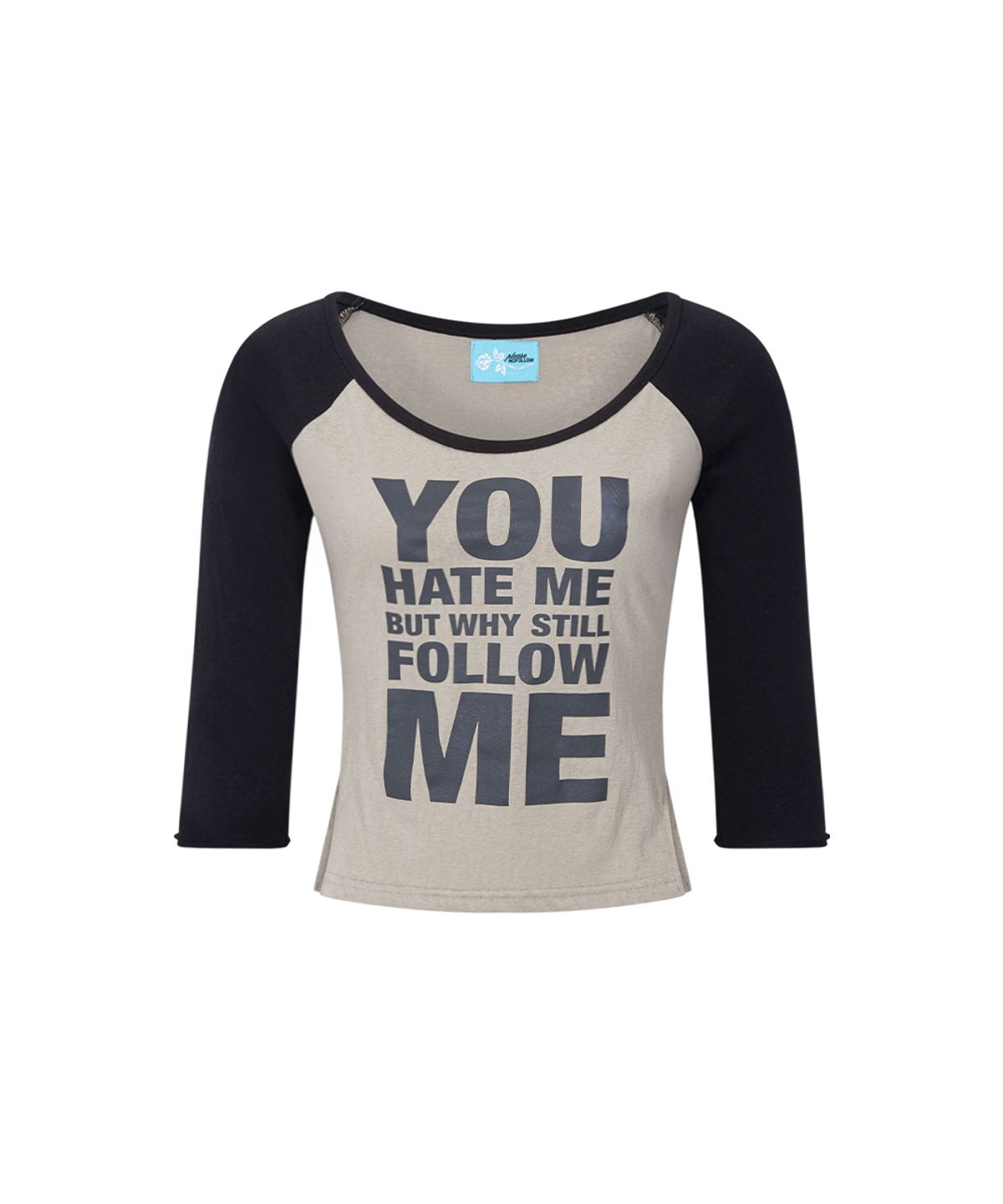 플리즈노팔로우(PLEASENOFOLLOW) Solene Lettering Raglan Long Sleeve Top (Khaki)