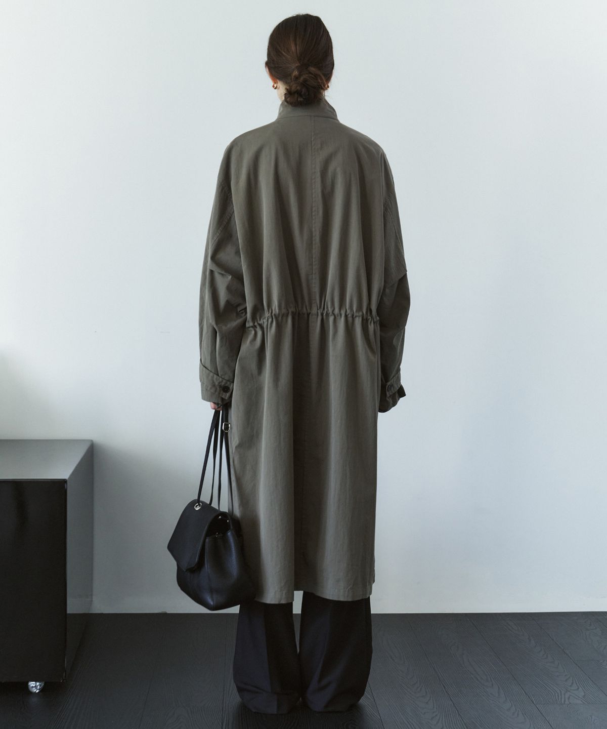 시야쥬(SIYAZU) SIOT4205 필드 트렌치 롱 코트_Khaki gray