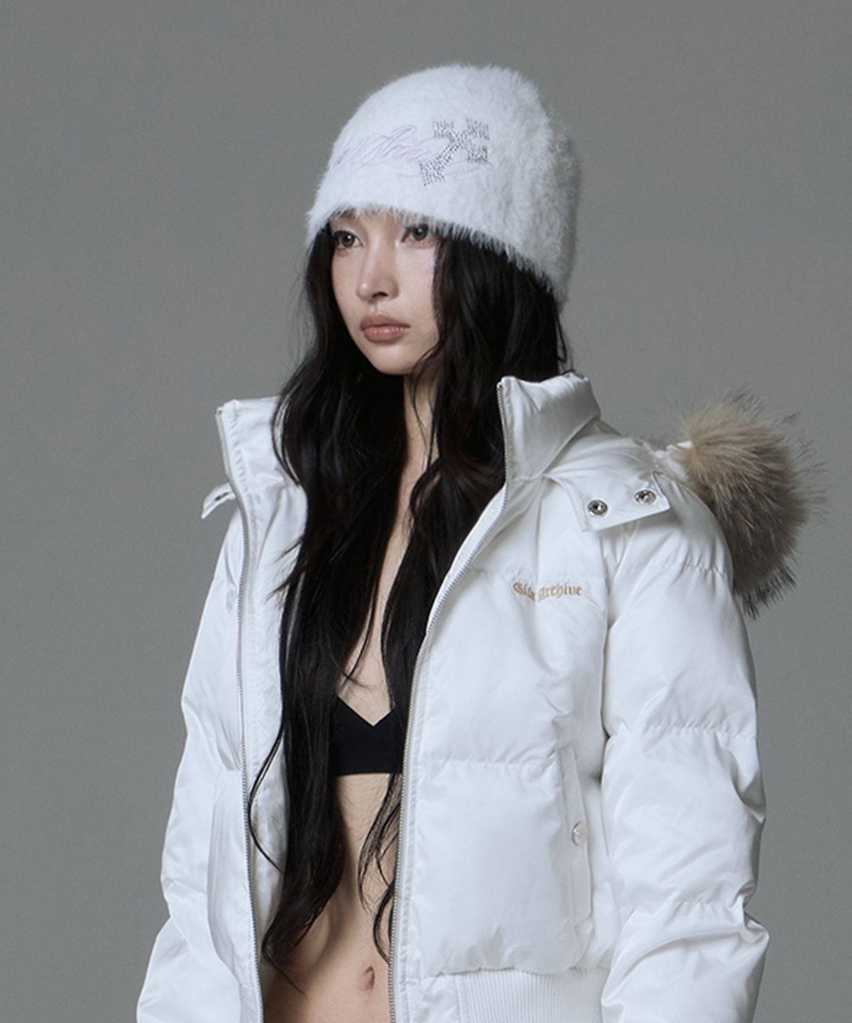 길라아카이브(GILAARCHIVE) LETTERING LOGO CROSS MOHAIR BEANIE_WHITE