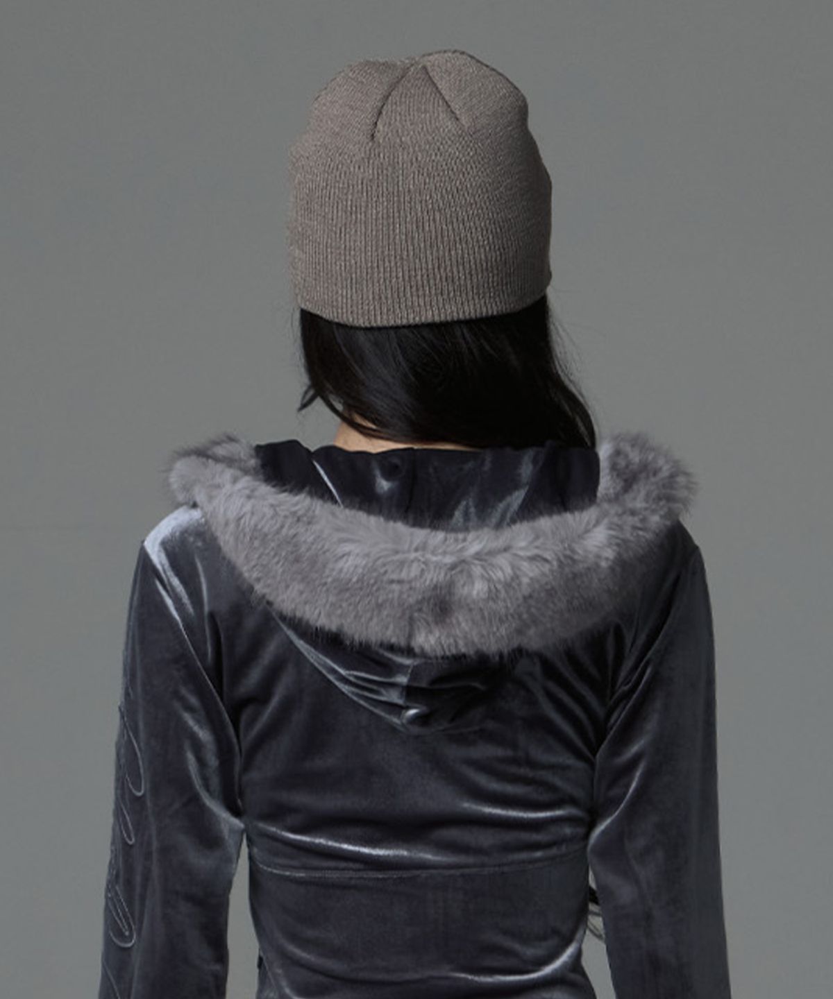 길라아카이브(GILAARCHIVE) RUNAWAY GIRL UNCUFFED BEANIE_BROWN